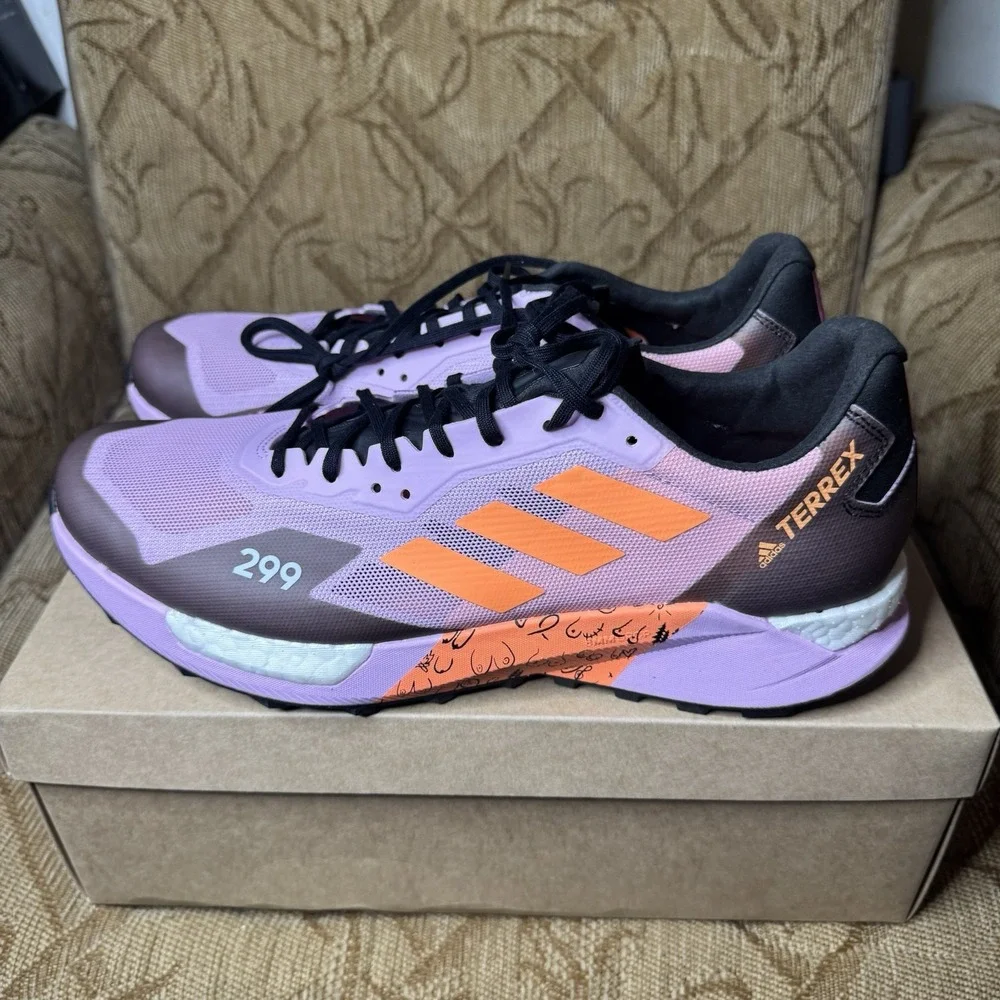 Size‎ 12.5 - Adidas Terrex Agravic Ultra Trail Breast Cancer Awareness